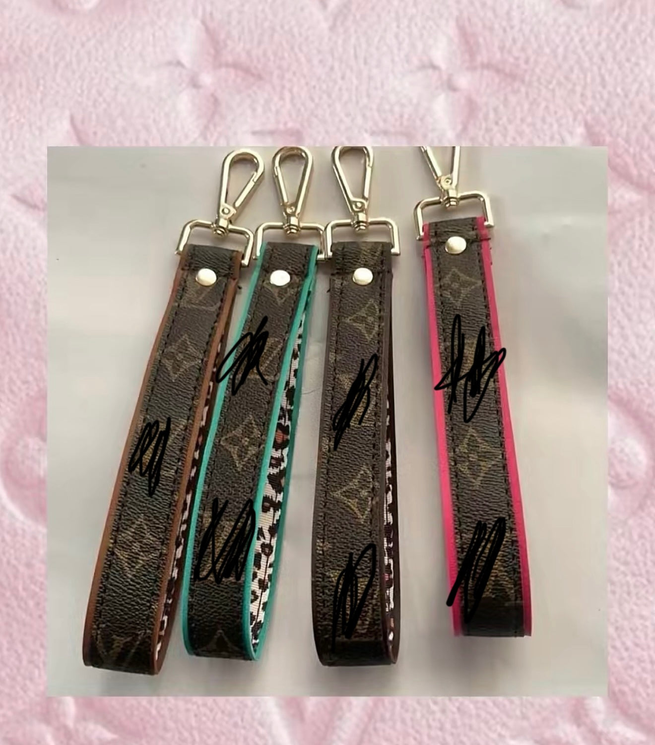 Boujee keychains 🤍