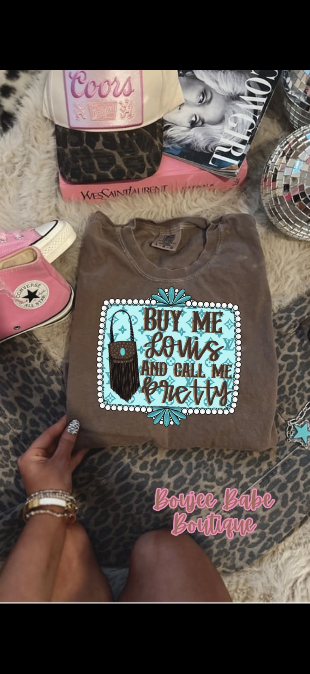 Buy me boujee tee 🤎